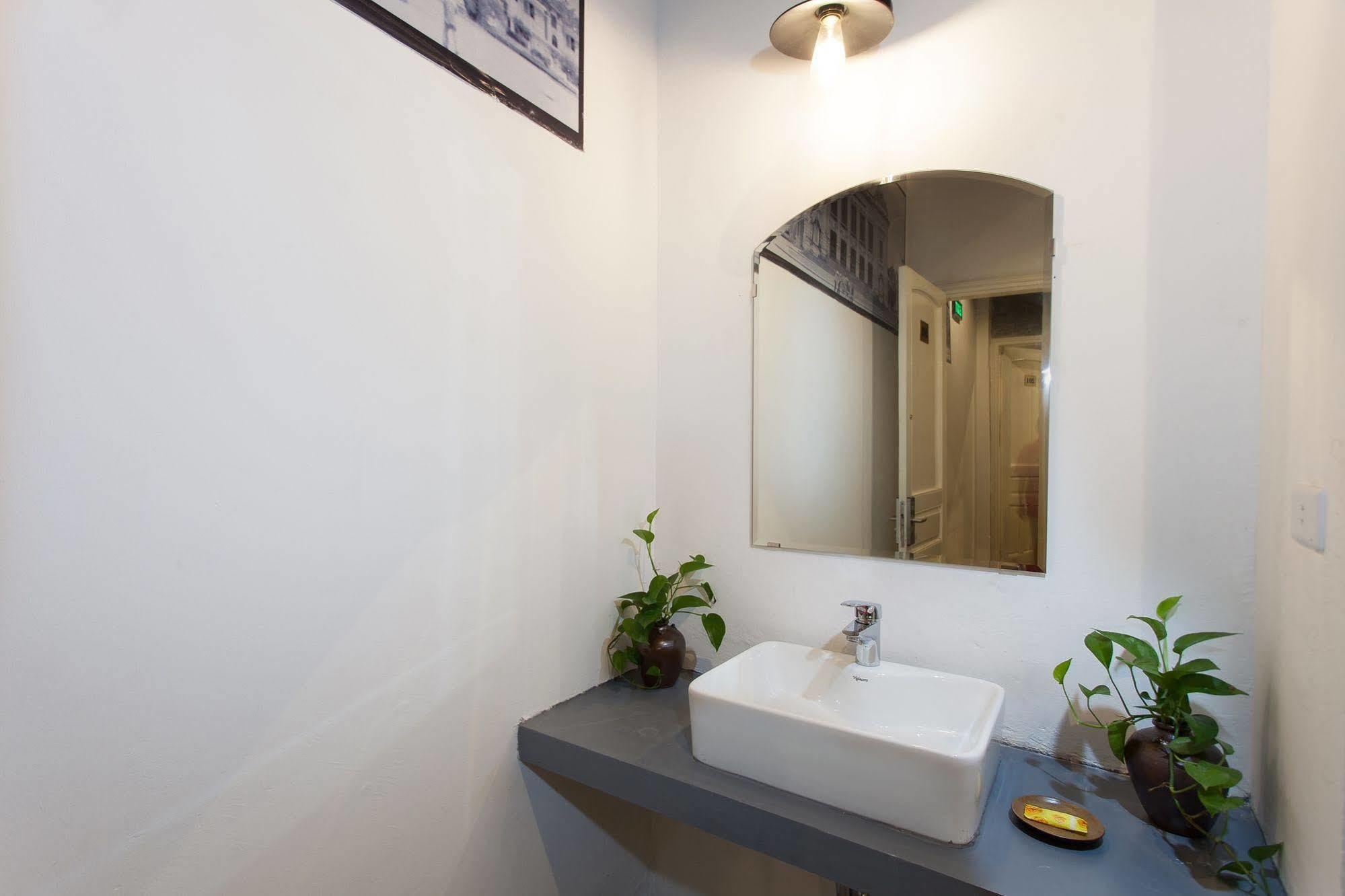 Luxury Backpakers Hotel Hanoi Eksteriør bilde