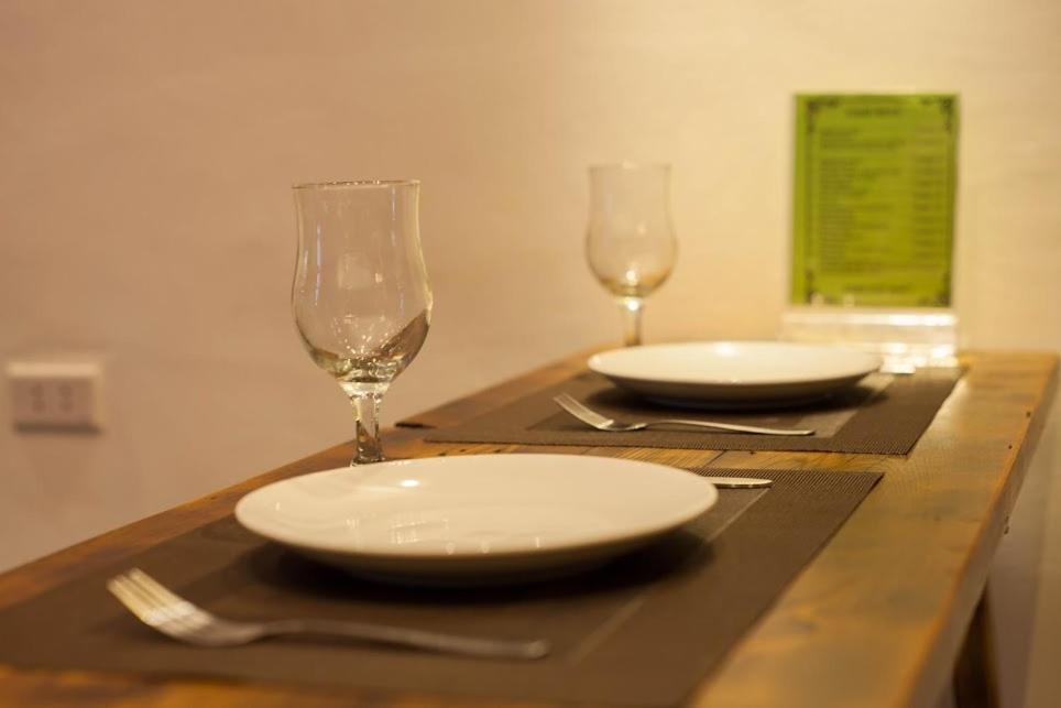 Luxury Backpakers Hotel Hanoi Eksteriør bilde