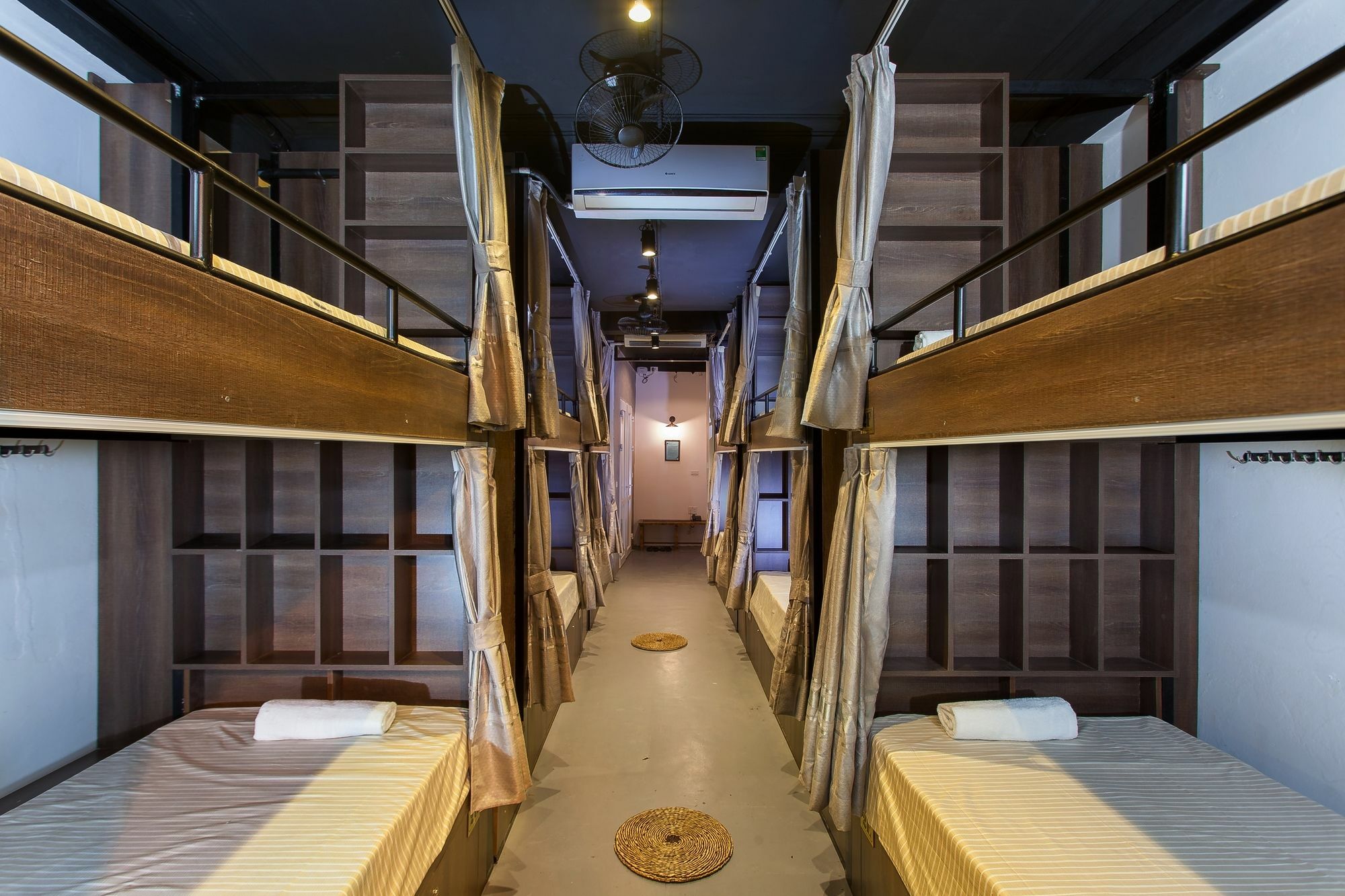 Luxury Backpakers Hotel Hanoi Eksteriør bilde